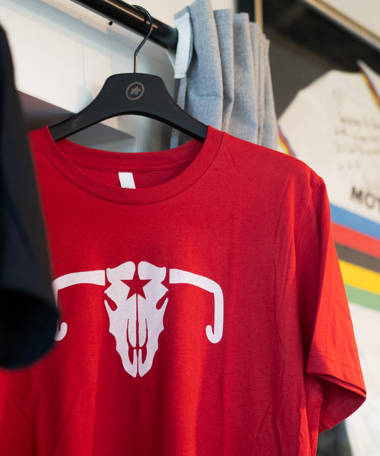 MJ's Cowskull T-Shirt (blue or red)
